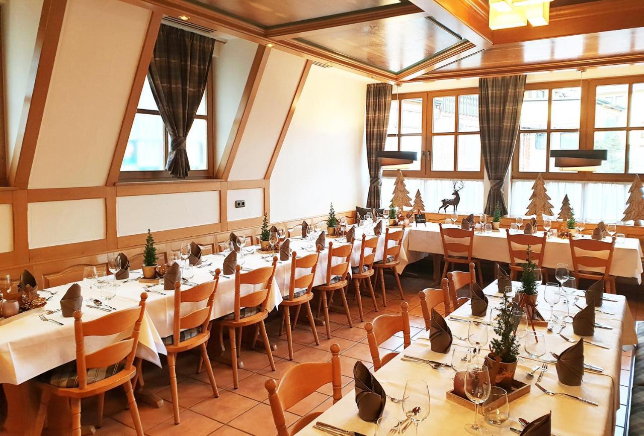 Gasthof Hirsch Schollbrunn ภายนอก รูปภาพ